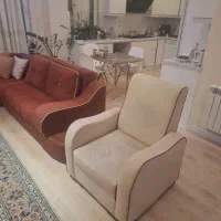 کاناپه تخت خوابشو به همراه یک مبل نک نفره