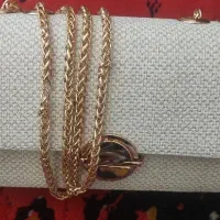 شومیز و دامن|لباس|کیش, |دیوار