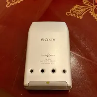 شارژر باطری قلمی و نیم قلمی Sony|دوربین عکاسی و فیلم‌برداری|تهران, جنت‌آباد مرکزی|دیوار