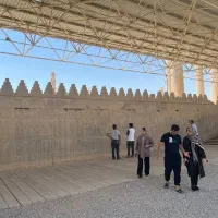 تور رفت و برگشت تخت جمشید نقش رستم (سواری تاکسی)|تور و چارتر|شیراز, سیاه سنگ|دیوار