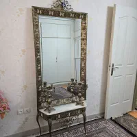 آینه و شمعدان برنجی