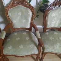 دو دست مبل استیل سلطنتی و راحتی به فروش می‌رسد