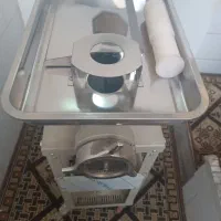 چرخ گوشت32.پوست کن.خمیرکن.گاز 4 شعله کوره ای.گرمکن|کافی‌شاپ و رستوران|یزد, |دیوار