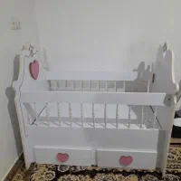 تخت کودک|تخت و صندلی بچه|بیستون, |دیوار