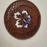 آینه چرمی|آینه|کرج, اصفهانی‌ها|دیوار