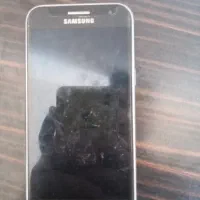 سامسونگ Galaxy j2  با حافظهٔ ۸ گیگابایت