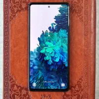 سامسونگ Galaxy S20 FE 4G کارکرده ۱۲۸ رم ۸ با شارژر