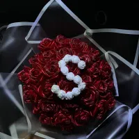 گل رز روبانی زیبا