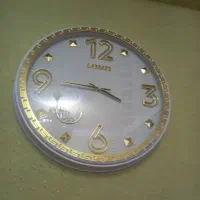 ساعت در حد نو