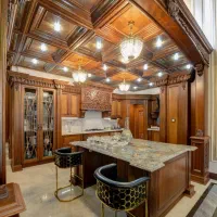 استخدام متخصص رنگ‌کار چوب و MDF