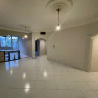 85متر طبقه اول/حاشیه صارمی(هفت تیر-حافظ)