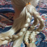 کله مانکن وسایل شنیون|آرایشگاه و سالن‌های زیبایی|بروجرد, |دیوار