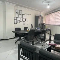 منشی و دستیار مدیر عامل