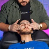 پاکسازی صورت (پوست ) با بهترین مواد