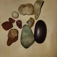 فروشه سنگهای. قیمتی