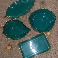 تعدادی ظروف خارجی