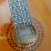 یک گیتار کلاسیک نو Yamaha c 40