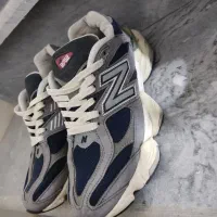 کفش نیوبالانس|کیف، کفش، کمربند|صدرا-فارس, فاز ۱|دیوار