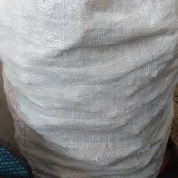 دو عدد نان خشک