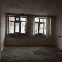 7 عدد پنجره آلومنیوم همراه دو درب