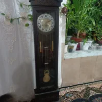 ساعت  ایستاده