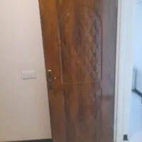 سرویس بهداشتی و درب چوبی
