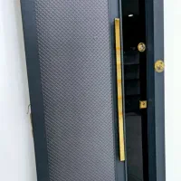 درب ساختمانی لاوین