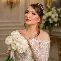 میکاپ وشنیون، لایت ،کوتاهی/ خدمات وآموزش vip