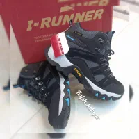 کفش کوهنوردی|کوهنوردی و کمپینگ|اندیشه, شهرک صدف|دیوار