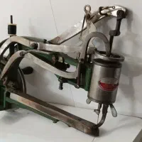 چرخ خیاطی قدیمی|کلکسیون اشیاء عتیقه|زنجان, |دیوار