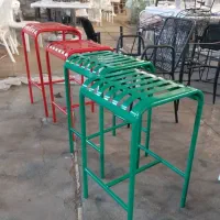 نیمکت مینیمال فلزی سفارشی کافه‌رستوران