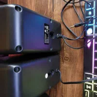 اسپیکر USB|قطعات و لوازم جانبی رایانه|پرند, فاز ۵|دیوار