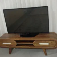 تلویزیون وزیر تلویزیونی