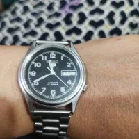 تعدادی ساعت سیکو پنج قدیمی