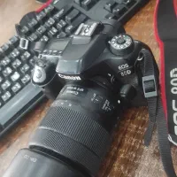 دوربین کنون ۸۰d  با لنز ۱۸ـ۱۳۵(تولید محتوا)