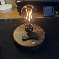 چراغ رومیزی لامپ معلق