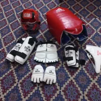 فروش پک کامل وسایل تکواندو ، درحد نو