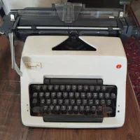 ماشین تایپ المپیا