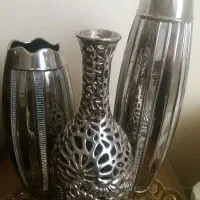 ۳ عدد گلدان بزرگ کنار سالنی
