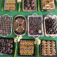 انواع کیک و حلوا (آماده همکاری با کافه ها)