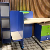 ست میز تحریر و کتابخانه کودک و نوجوان در حد نو|میز تحریر و کامپیوتر|رشت, گلسار|دیوار