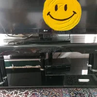 میز تلویزیون شیشه ای