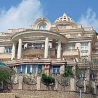 سرایدار خانم