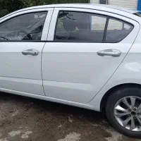 برلیانس H230 دنده‌ای سفید مدل ۹۷