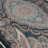 دوتا فرش ۹ متری۷۰۰ شانه و یه گلیم آشپز خانه