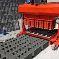 کارگر ساده دائمی کارگاه بلوکزنی