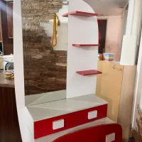 یک عدد دراور و یک عدد پاتختی