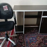 میز تحریر و صندلی چرخدار در لوازم تحریر