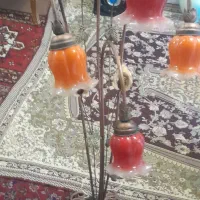 چراغ کنار سالنی