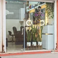 مغازه ۱۶ متری در حمیدیان جمهوری جنب مسجد امام رضا